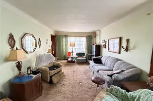 6526 Westminster Dr, Parma, OH 44129 - Photo 7