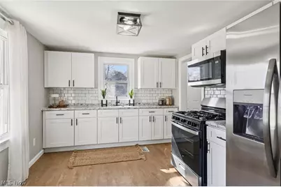 62 Jacobs Road, Hubbard, OH 44425 - Photo 7