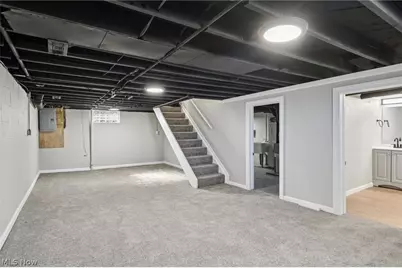 62 Jacobs Road, Hubbard, OH 44425 - Photo 17