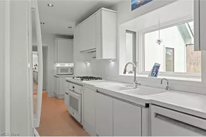 29475 S Woodland Road, Pepper Pike, OH 44124 - Photo 13