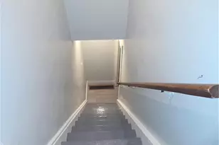 159 Piccadilly St, Campbell, OH 44405 - Photo 7