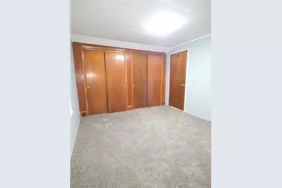 159 Piccadilly Street, Campbell, OH 44405 - Photo 11