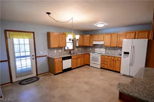 3313 Starwick Dr, Canfield, OH 44406 - Photo 5