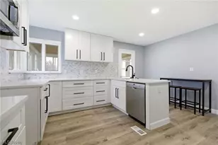 295 E 276th St, Euclid, OH 44132 - Photo 5