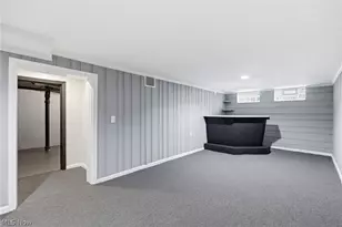 295 E 276th St, Euclid, OH 44132 - Photo 25