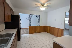 35477 Hobbie Dr, Eastlake, OH 44095 - Photo 7