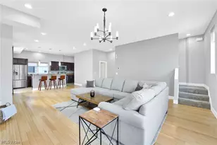 2278 City View Dr, Loveland, OH 44113 - Photo 9