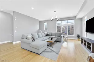 2278 City View Dr, Loveland, OH 44113 - Photo 5