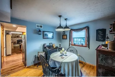 1809 Pennsylvania Avenue, Belpre, OH 45714 - Photo 5