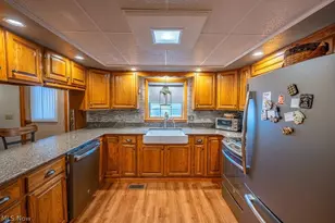 1809 Pennsylvania Ave, Belpre, OH 45714 - Photo 7