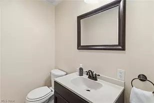 6258 Dogwood Ln, North Ridgeville, OH 44039 - Photo 15