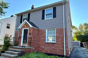 2216 Barrington Rd, University Heights, OH 44118 - Photo 31