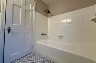 2216 Barrington Rd, University Heights, OH 44118 - Photo 25