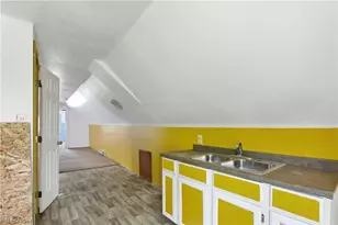 851 Paxton Rd, Loveland, OH 44108 - Photo 9