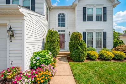 4253 Santina Way, Lorain, OH 44053 - Photo 3