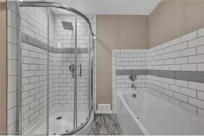 337 University Avenue, Elyria, OH 44035 - Photo 37