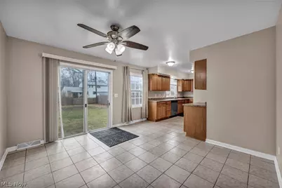 337 University Avenue, Elyria, OH 44035 - Photo 13