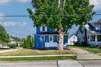 203 Hager Street, Hubbard, OH 44425 - Photo 1