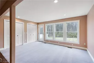 6438 Calvary Ct, Youngstown, OH 44515 - Photo 9