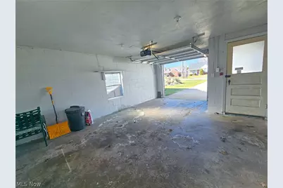 1054 Runge Avenue, Struthers, OH 44471 - Photo 23