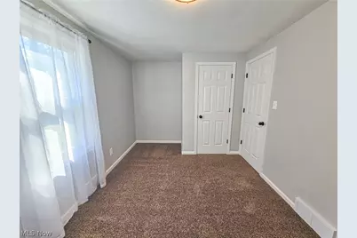 1054 Runge Avenue, Struthers, OH 44471 - Photo 15