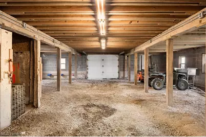 9455 Robinson Road, Chardon, OH 44024 - Photo 7