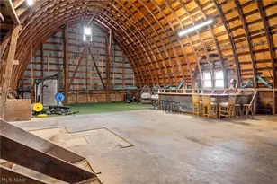 9455 Robinson Rd, Chardon, OH 44024 - Photo 19