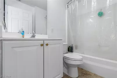 1138 Ledgestone Drive, Wadsworth, OH 44281 - Photo 17