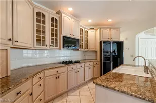 5412 Downingsgate Cir NW, Canton, OH 44718 - Photo 13