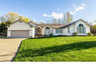 821 Olde Orchard Dr, Tallmadge, OH 44278 - Photo 1