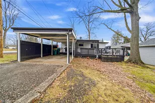 8324 Harbor Dr, Mentor, OH 44060 - Photo 11