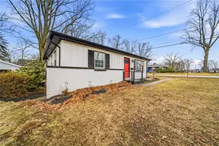 8324 Harbor Dr, Mentor, OH 44060 - Photo 7