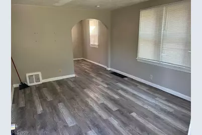 1736 Spring Avenue NE, Canton, OH 44714 - Photo 7