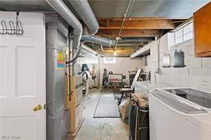 280 E 328th St, Willowick, OH 44095 - Photo 27