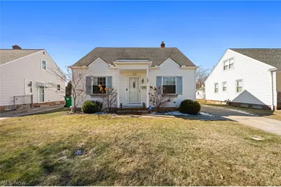 280 E 328th Street, Willowick, OH 44095 - Photo 1