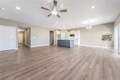 590 Iris Place, Aurora, OH 44202 - Photo 5