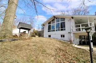 1139 Cherokee Trail, Willoughby, OH 44094 - Photo 3