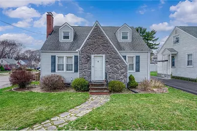 1401 Broad Avenue NW, Canton, OH 44708 - Photo 1