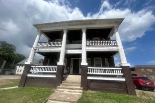 8915 St Clair Ave., Loveland, OH 44108 - Photo 1