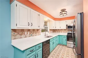 1633 Bancroft St, Cuyahoga Falls, OH 44221 - Photo 9