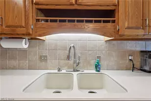 6873 Luteran Ln, Poland, OH 44514 - Photo 5