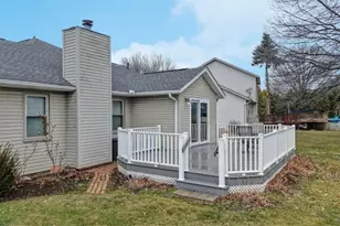 489 Oak Ave, Strasburg, OH 44680 - Photo 3