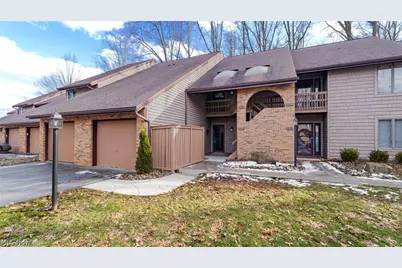 4464 Willowcreek Drive, Howland, OH 44484 - Photo 1