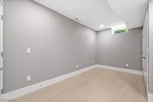 435 Dunwoody Dr, Aurora, OH 44202 - Photo 37