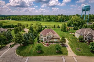 435 Dunwoody Dr, Aurora, OH 44202 - Photo 3