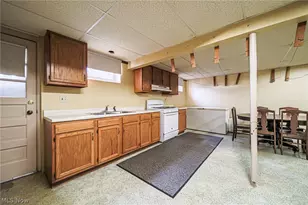 9718 James Rd, Fredericksburg, OH 44627 - Photo 33