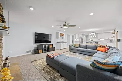 25471 Hilltop Drive, Beachwood, OH 44122 - Photo 13