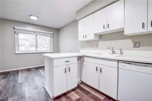 5548 Ivy Ct, Willoughby, OH 44094 - Photo 17