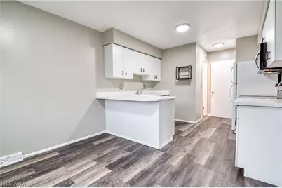 5548 Ivy Court #C, Willoughby, OH 44094 - Photo 13