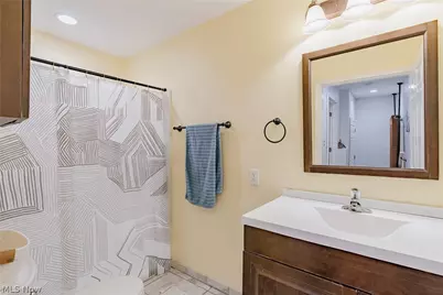 17446 Snyder Road, Chagrin Falls, OH 44023 - Photo 13